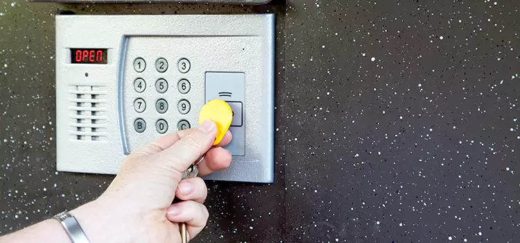 Electronic Door Lock Installation Laplace