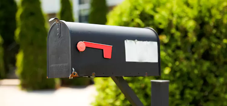 Secure Mailboxes for Packages Laplace